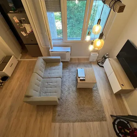 Apartment A Lakas *